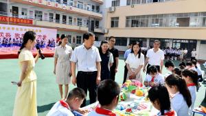 潢川县教体局开展“六一”儿童节慰问活动